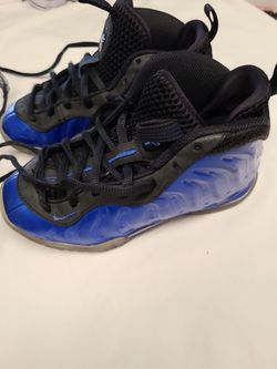 Nike's tennis shoes