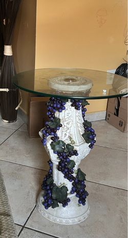 Beautiful Tuscan / Mediterranean style accent table
