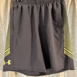 Under Armour Shorts Small