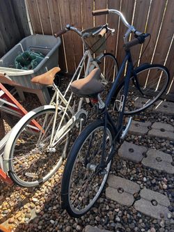Beach cruisers (2)