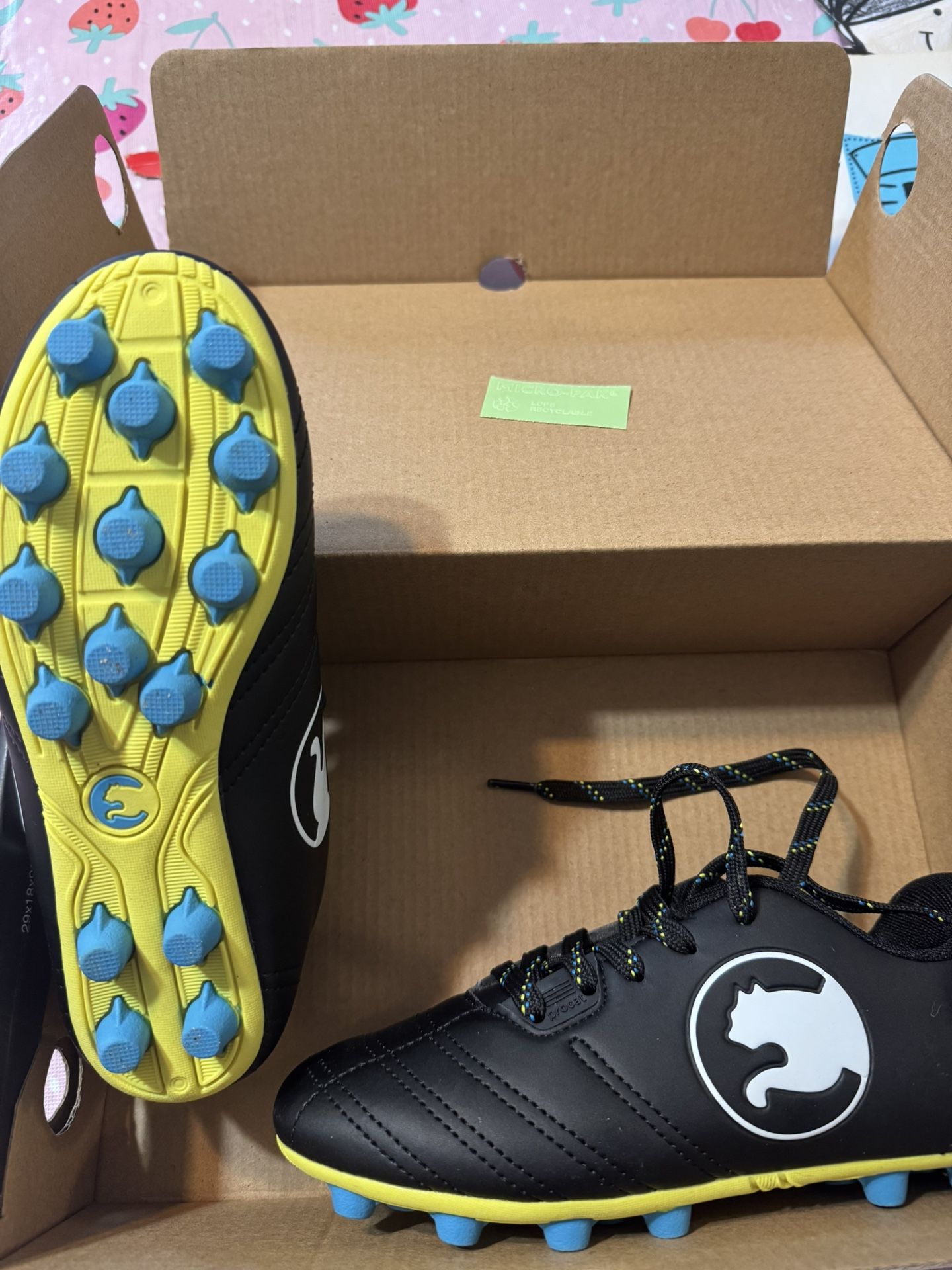 Boys soccer Shoes