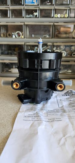 2017 2500 GMC DIESEL FUEL FILTER HOUSING