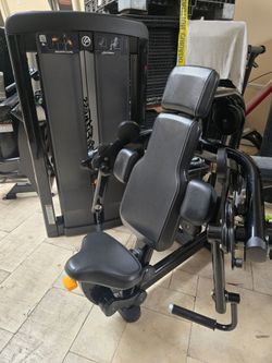 Life fitness bicep curl Commercial gym equipment exercise workout machine