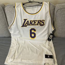 Brand New. Lakers