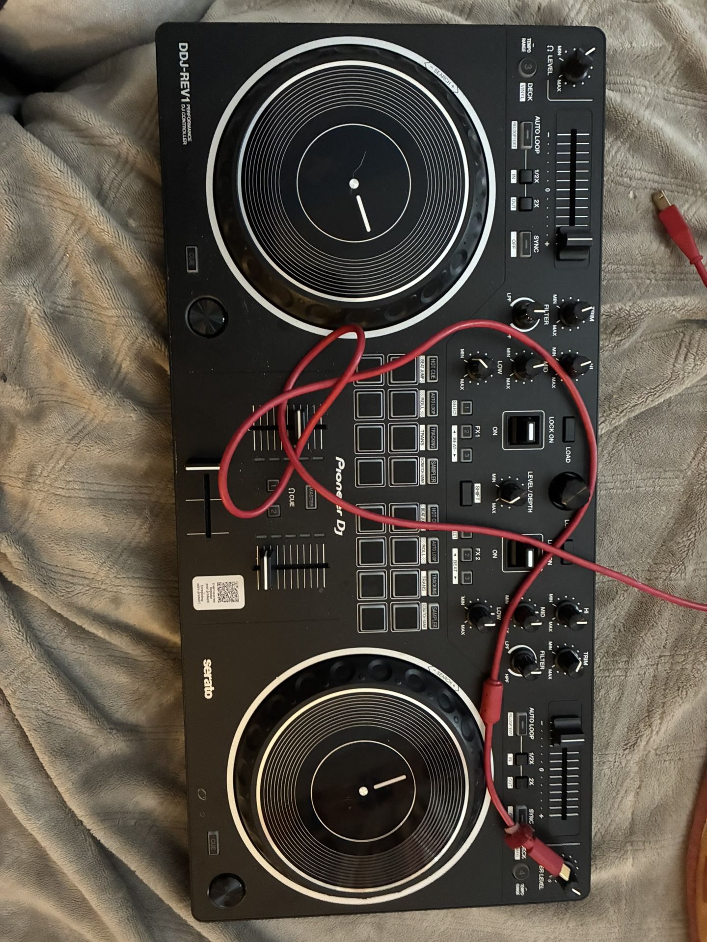 Pioneer Dj Ddj-rev1 Got It For 350 Like 3 Weeks Ago