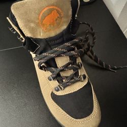 Mammut Hiking Boots Size 8