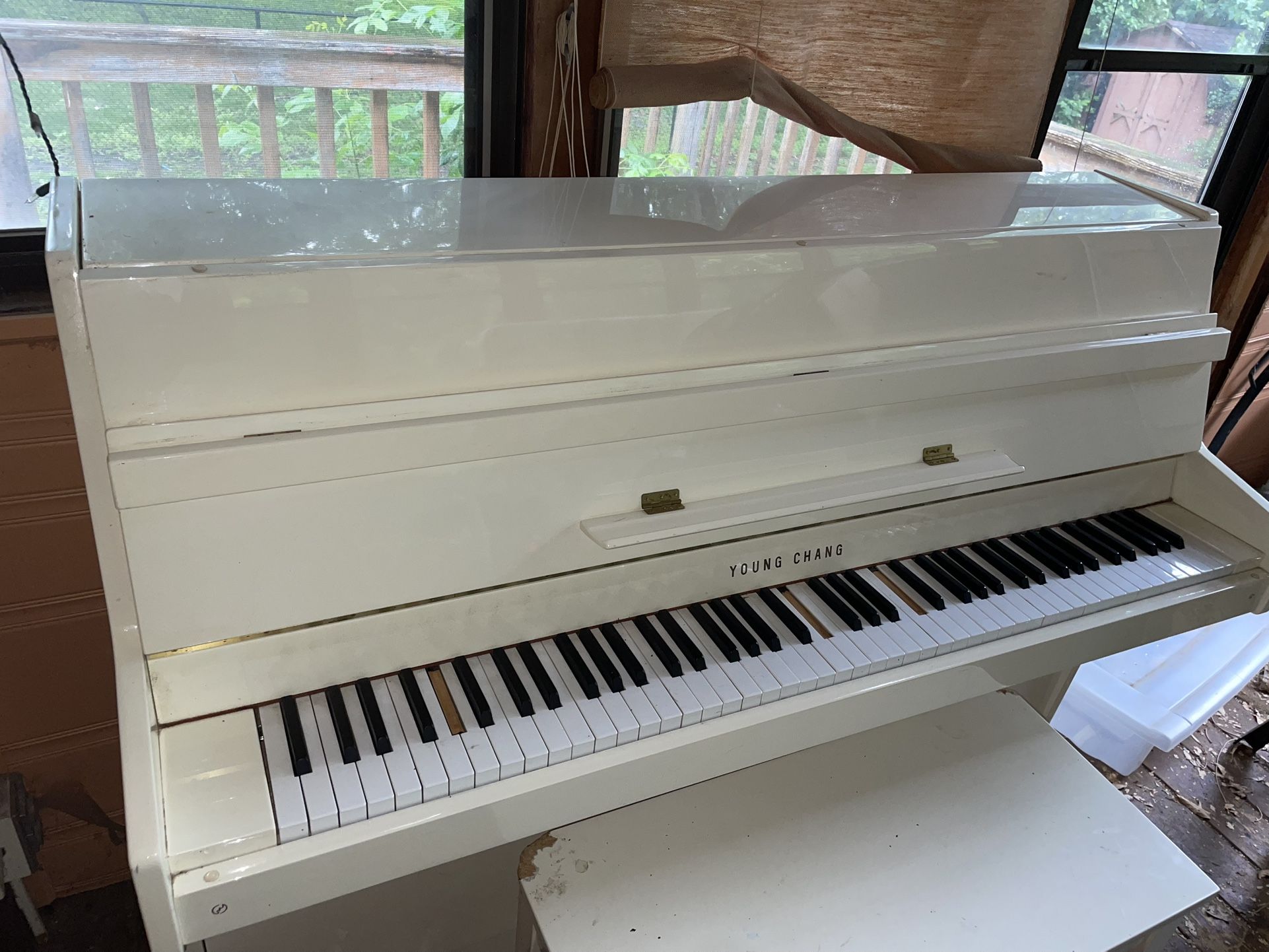 Beautiful Young Chang Piano . Yes it Is Tuned And Plays Beautifully!
