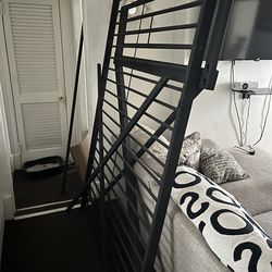 Metal loft bed