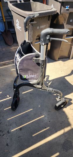 Walker for elderly or disabled people