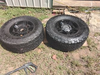 Toyo LT315/70R17 And aftermarket rims