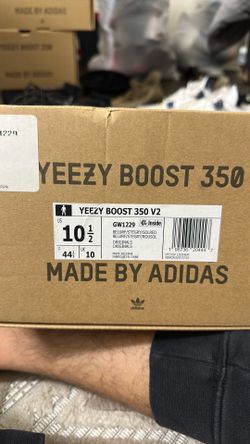 Adidas Yeezy boost 350 v2