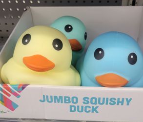 Jumbo duck squishy