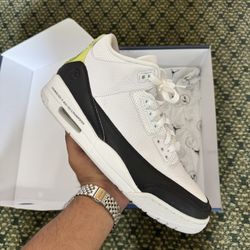 Jordan 3 Fragment (size 11)
