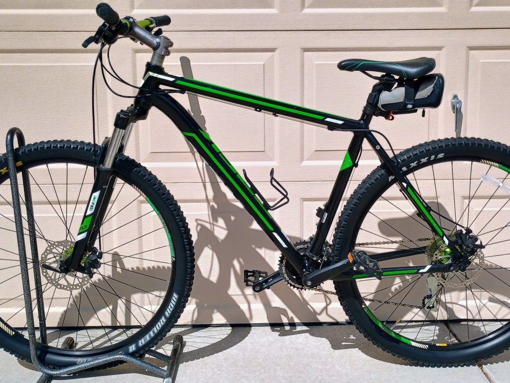 29 Inch Trek Wahoo Mountain Bike 