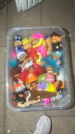 Treasure trolls