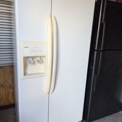 DELIVERY 🚚 AVAILABLE.