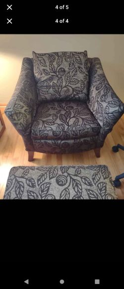 Thomasville Chair And Ottoman 