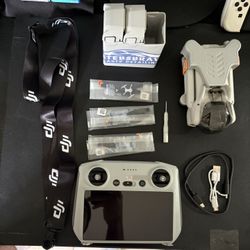 DJI Mini 3 (Fly More Combo)