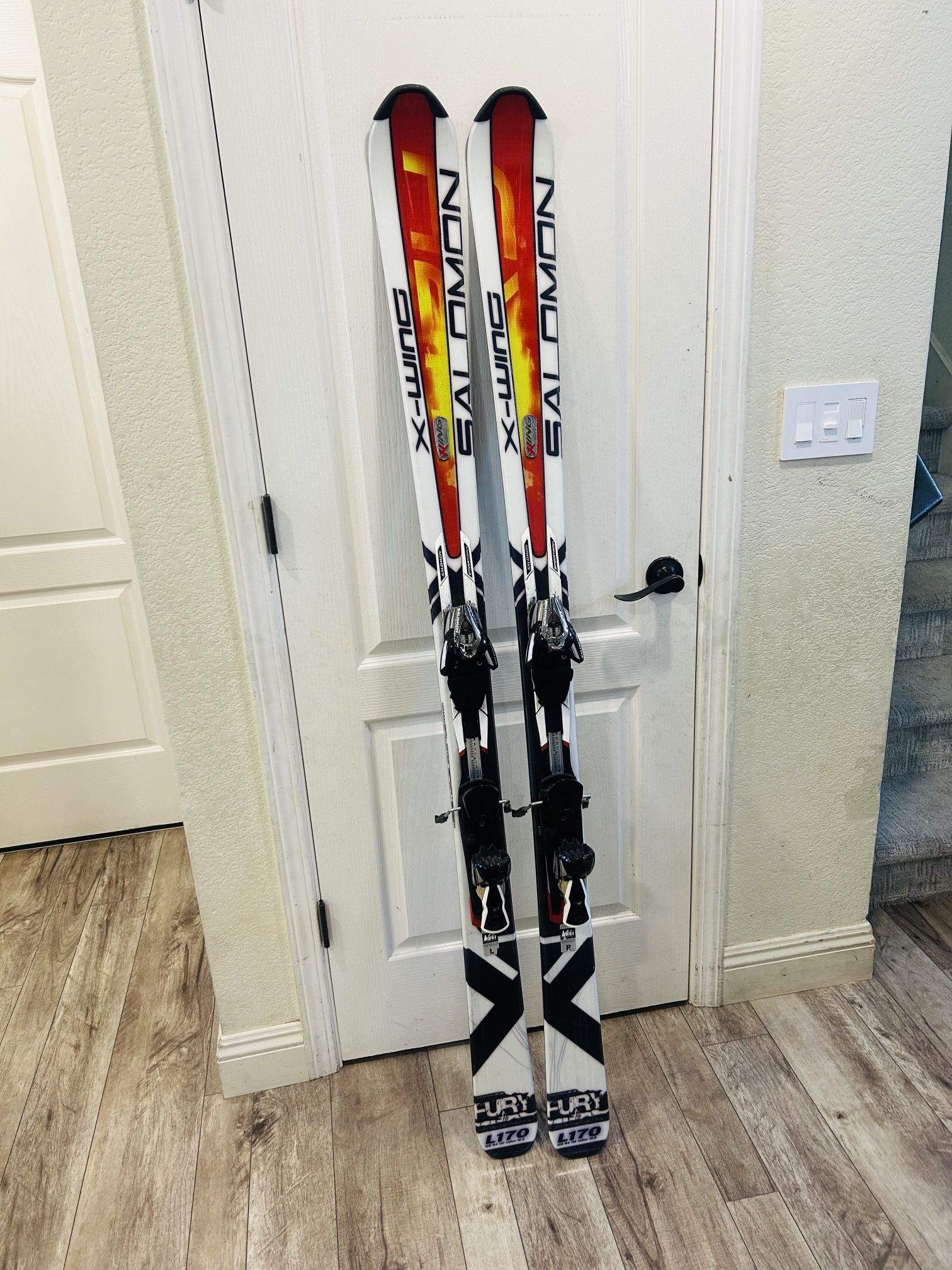 SALOMON SKIS WITH BINDINGS 170cm