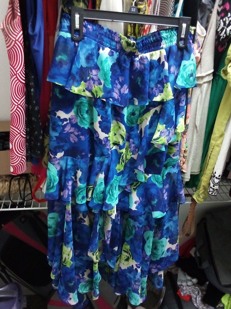 Skirt - Misa LA - Size Large