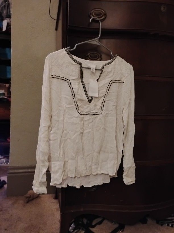 H&M Crepe Ladies Top. New With Tags. Size 12