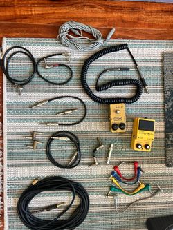 Musicians effects and snake cables