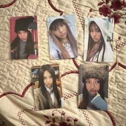 Hyein OMG Photocard Set