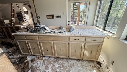Kitchen Wood Cabinet With Electric Stove
