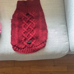 Small Dog Harnesses Coats , Leashes And Costumes. 