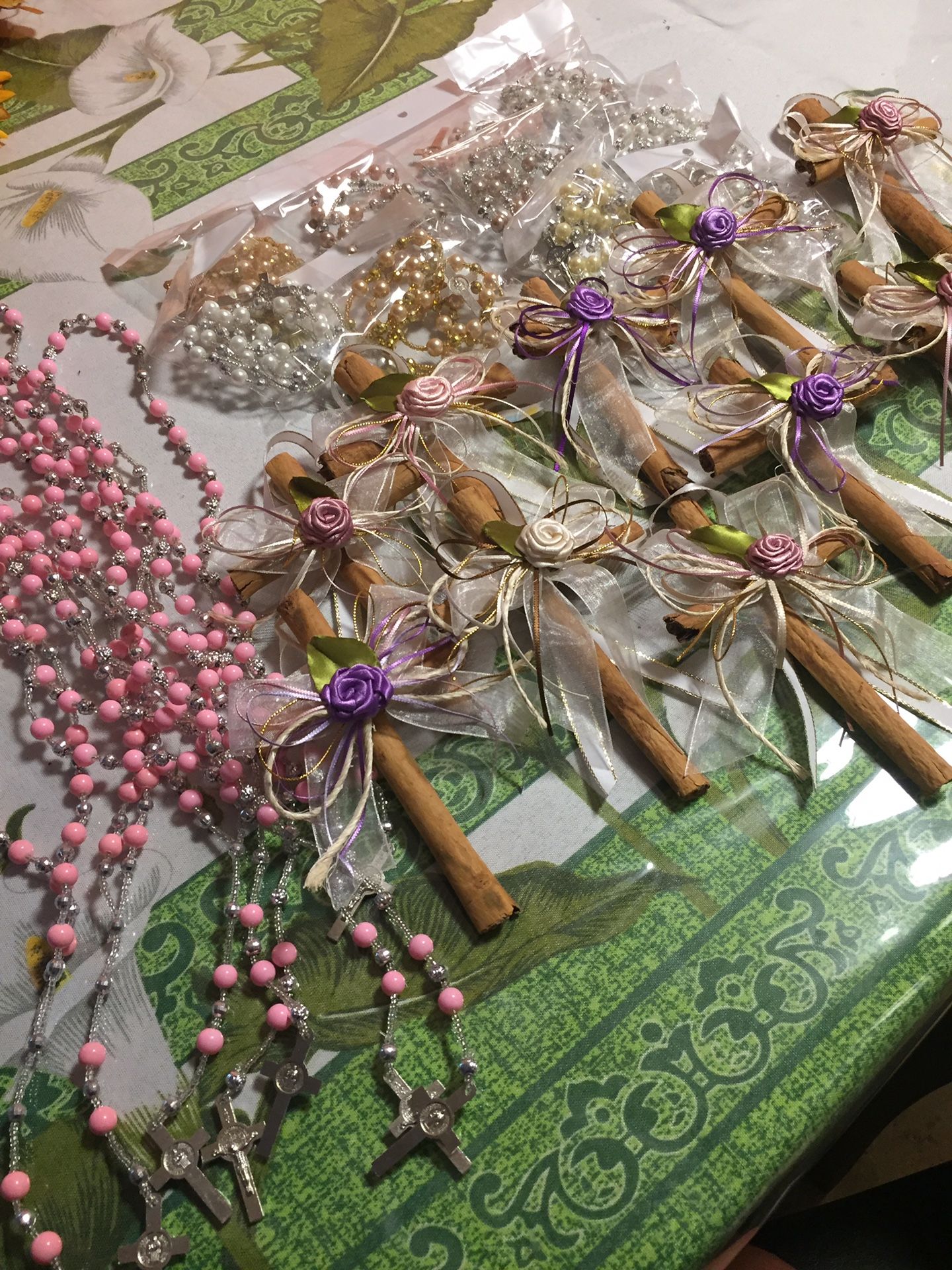 Acsesorios para primera comunión cuales de canela rosarios abuenprecio