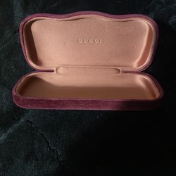 Gucci Sunglasses (box )