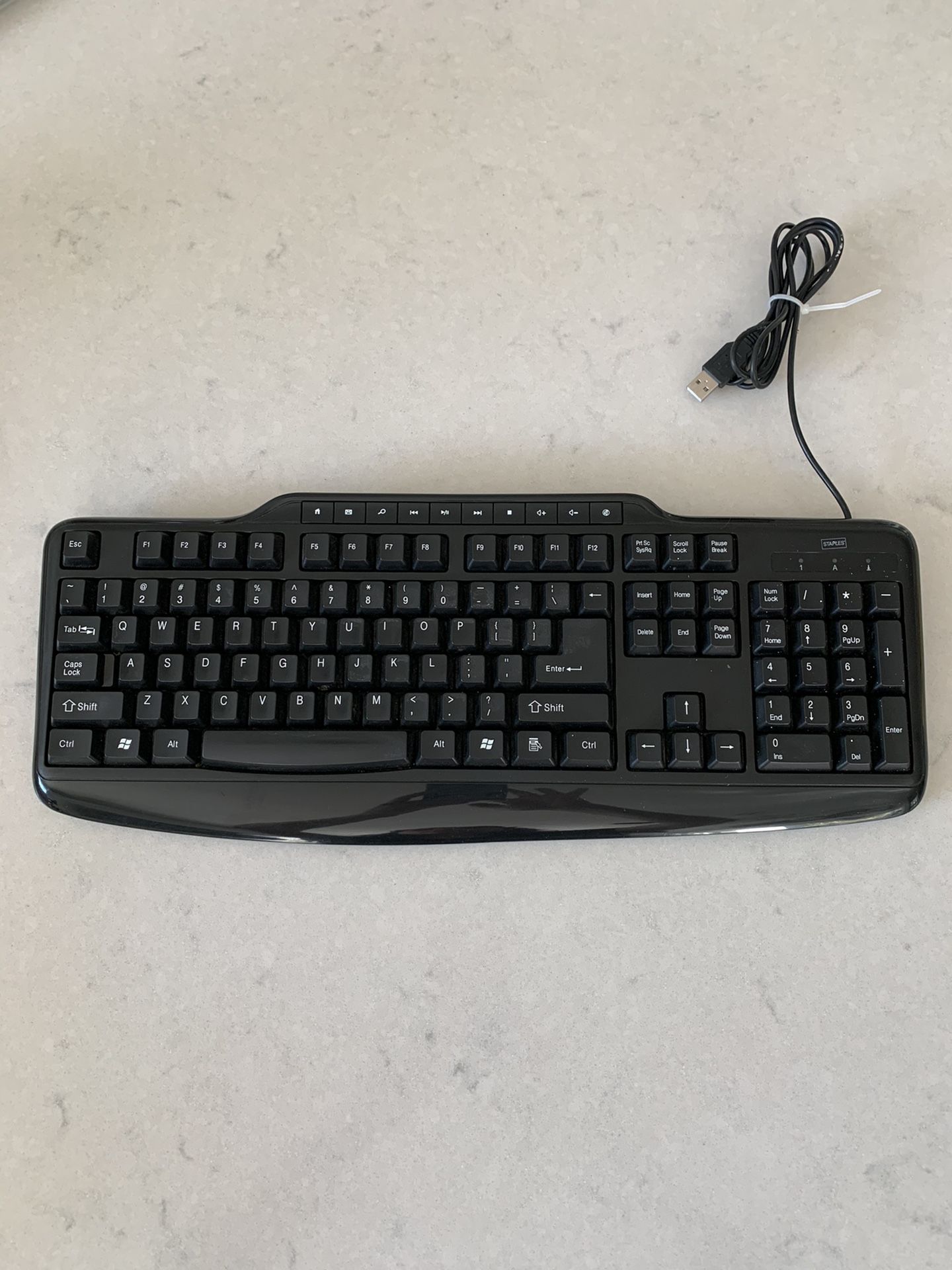 Staples Lenovo Traditional Usb Wired Black Keyboard 22406