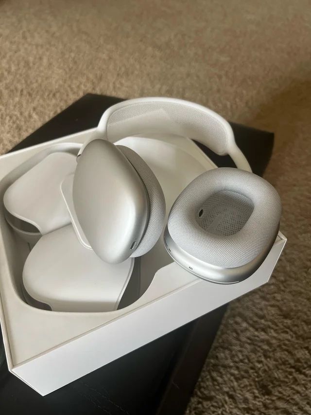 AirPods Max