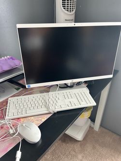 HP All-in-One Desktop 22-dg0024 (Intel Celeron J4025, 4GB RAM, 128GB SSD)