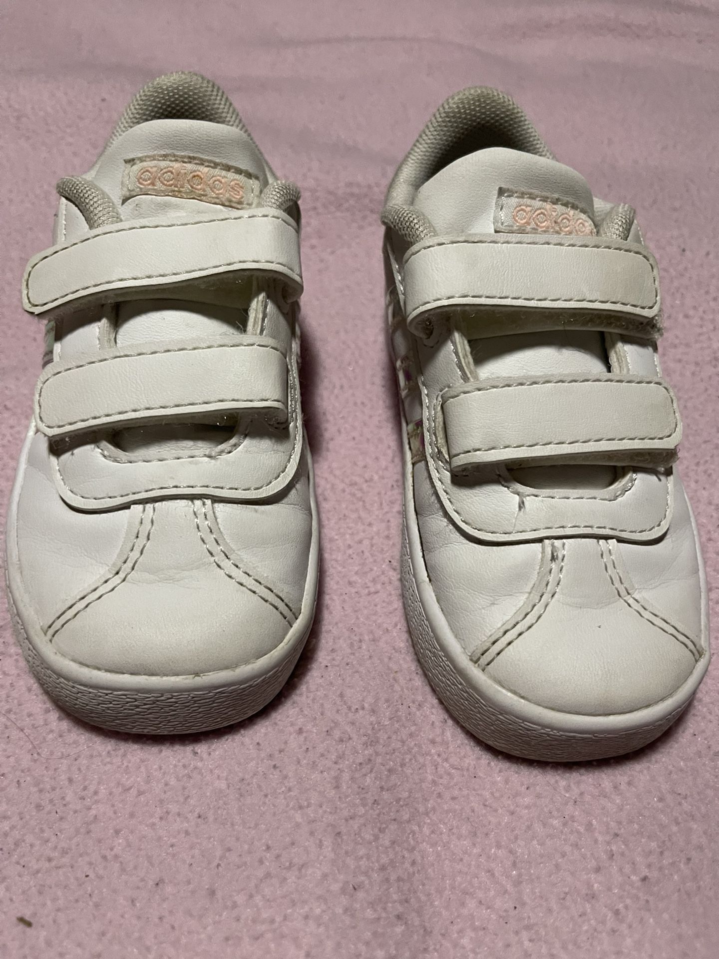 7t - Girl’s Adidas White Shoes$10