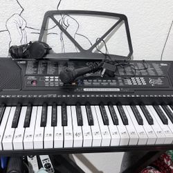 Ashthorpe Electronic Keyboard 