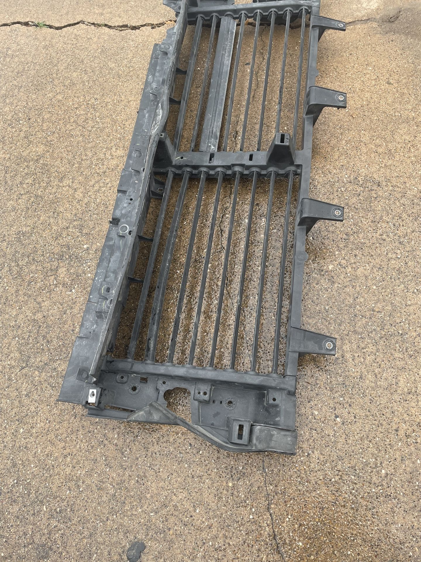 2019 2022 GMC Sierra 2500 Shutter Parts
