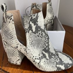 Steve Madden Boots