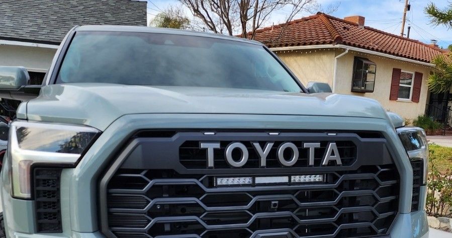 2022 TUNDRA OEM HEADLIGHTS