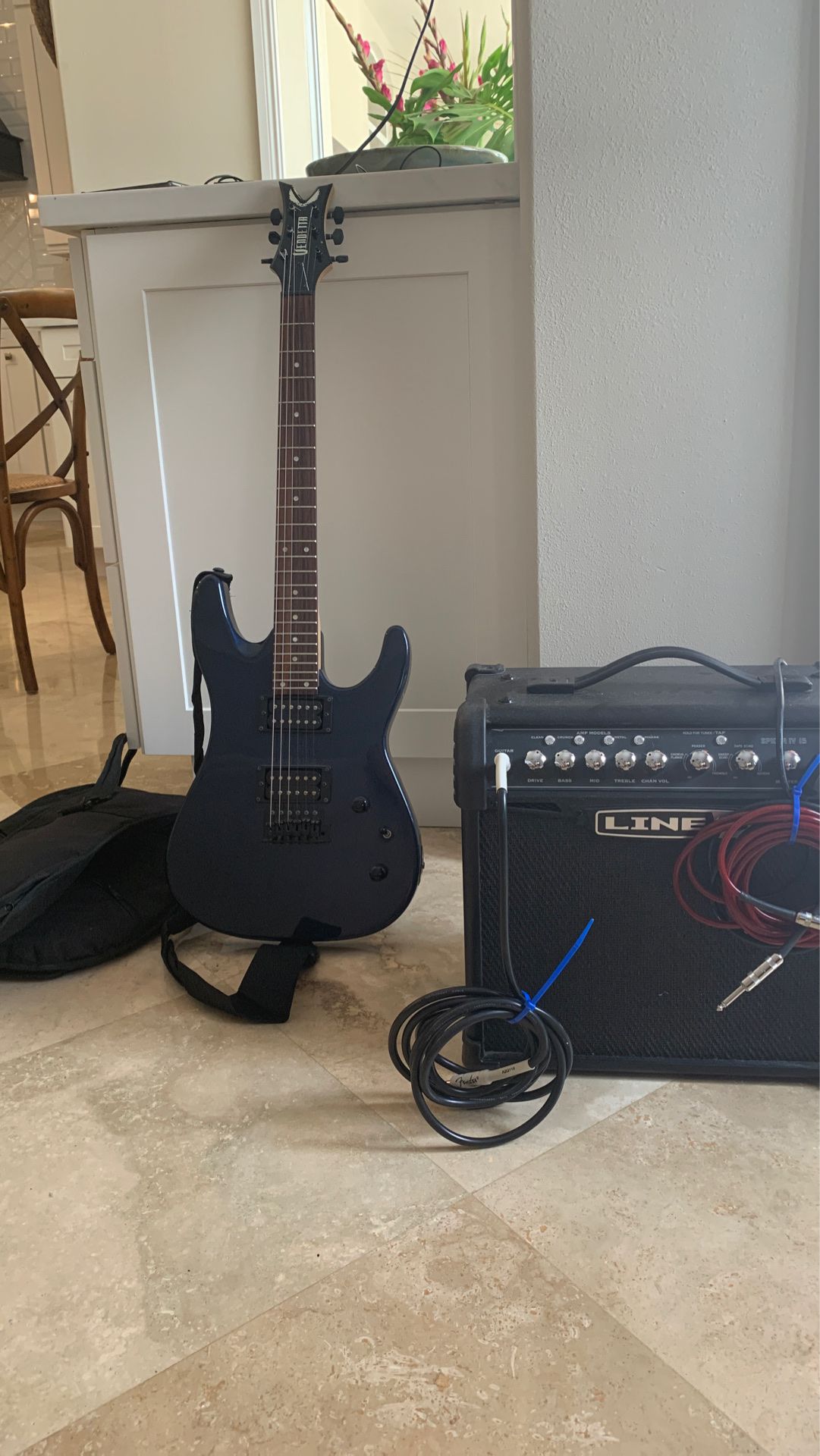 Dean Vendeta Electric Guitar and Line 6 Spider IV 15 Amp