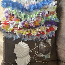 hawaian leis coconut bikini top and shell bikini top
