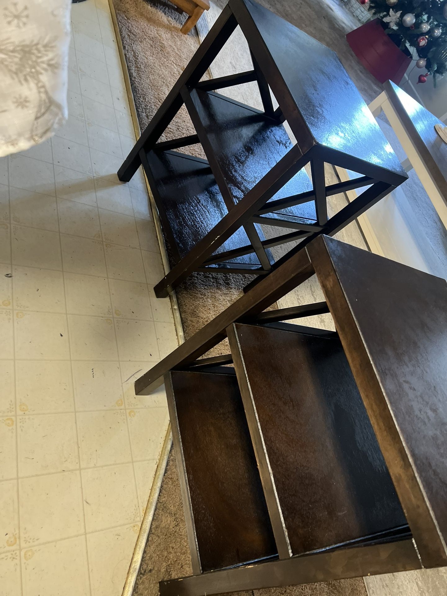 Wooden Bedside/ Corner Coffee Tables/shelf