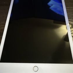 Apple iPad 8th Generation  32GB WiFi 10.2 in Silver