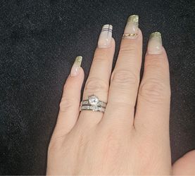 14K white gold ring