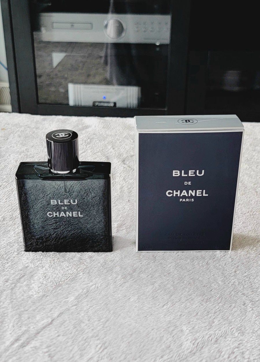 Bleu De Chanel EDT 100ML ** New In The Box ** for Sale in Oak Lawn