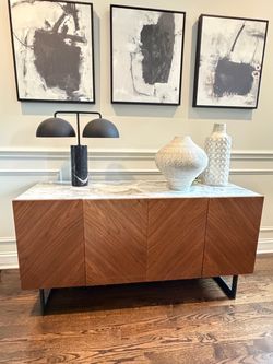 CB2 media console