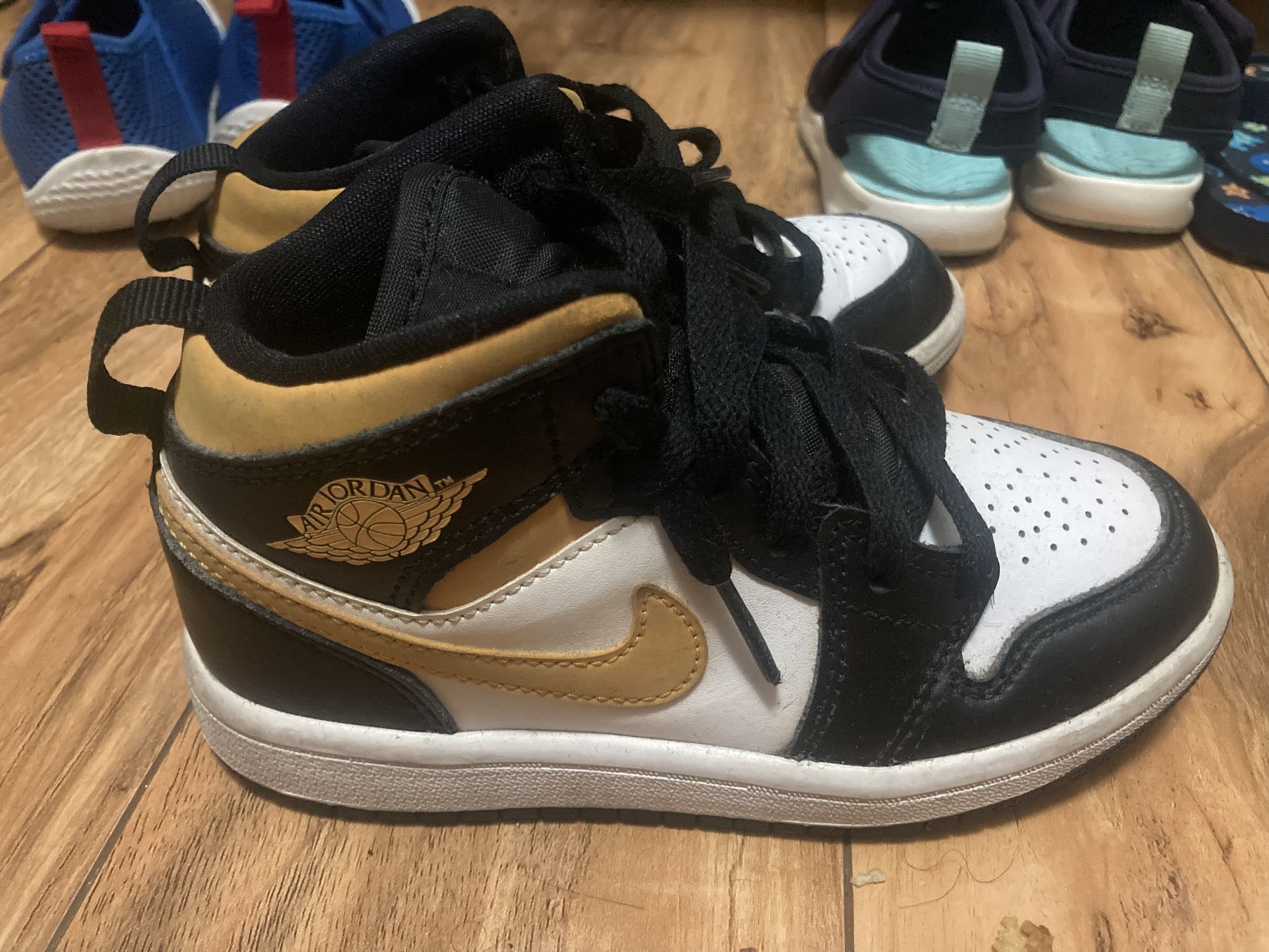 Kid shoes Size 9 Thru 12