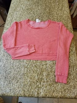 BP croptop sweater