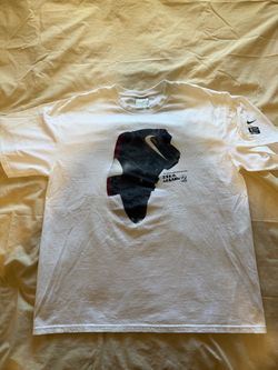 Vintage Y2K Nike LeBron James 2004 Signature shoe tee