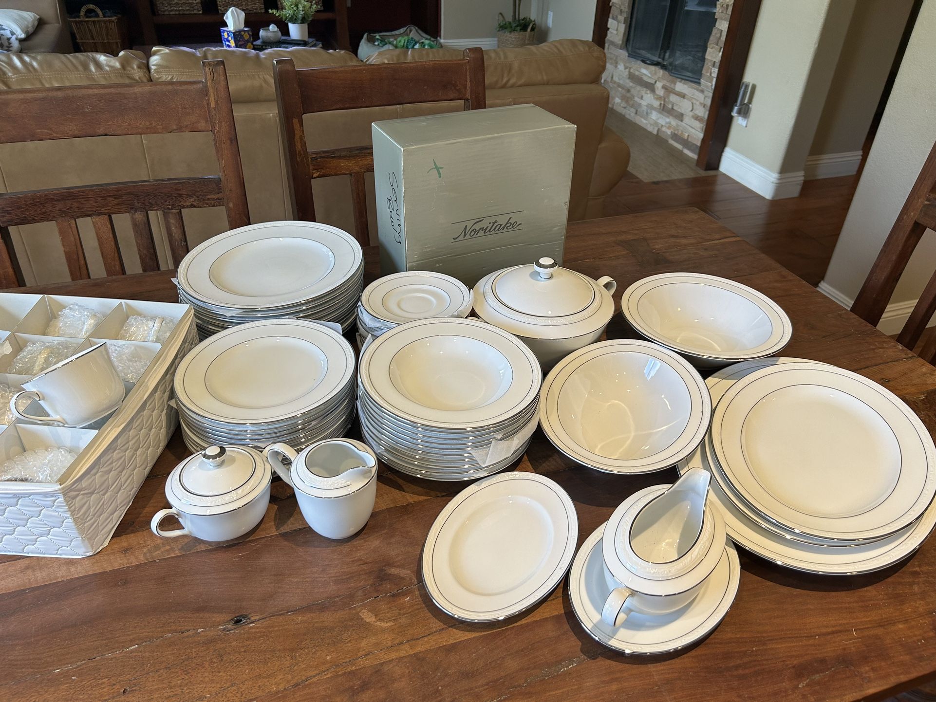 Noritake Fine China Dining Set